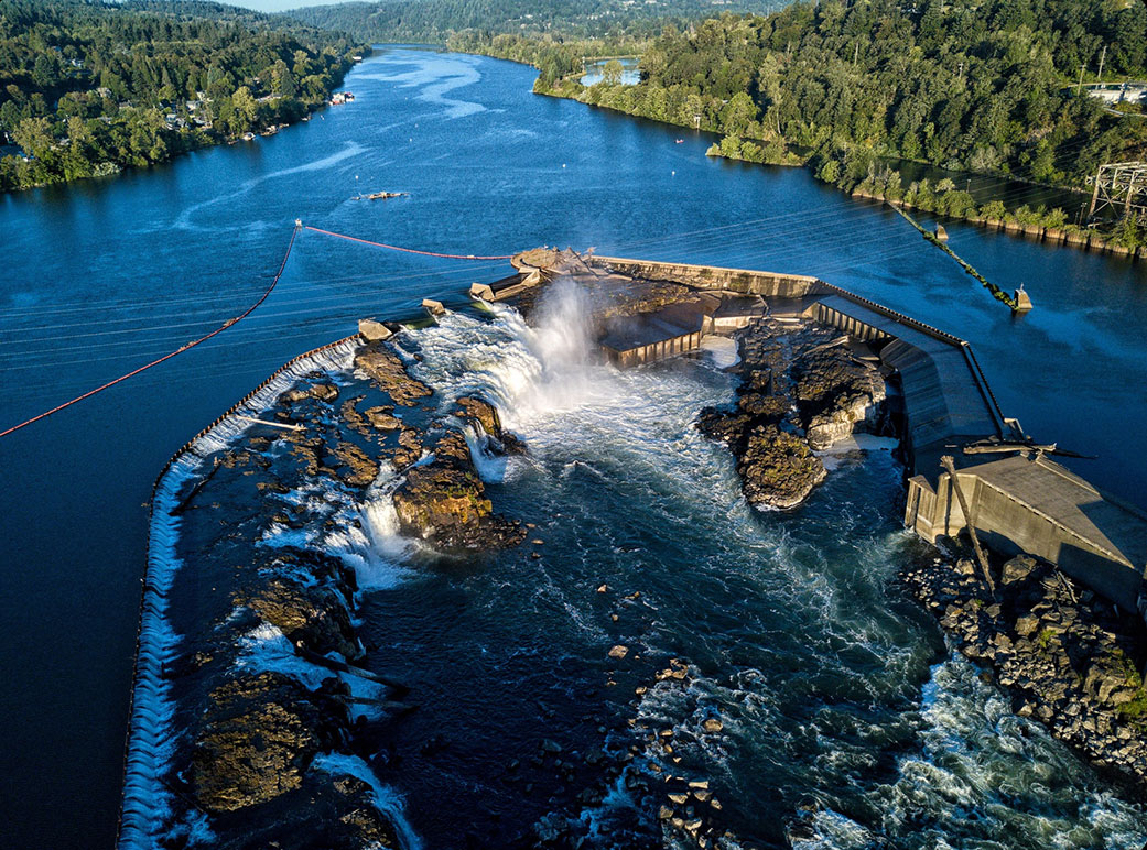 Once in orbit, the SWOT mission will regularly monitor not only mighty rivers like Oregon’s Willamette, pictured, but also smaller waterways that are at least 330 feet (100 meters) across.

Credits: U.S. Department of Energy
